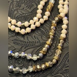 Elegant Beaded Necklace Set rare (make offers
